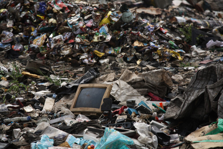 Pollution numérique dans une décharge électronique au Nigeria